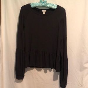 Knit top with tiered sleeve